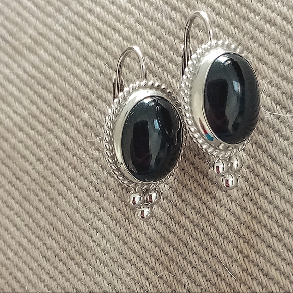14KT WHITE GOLD & BLACK ONYX ORNATE EARRINGS 20x12CM, NEW WITHOUT TAG